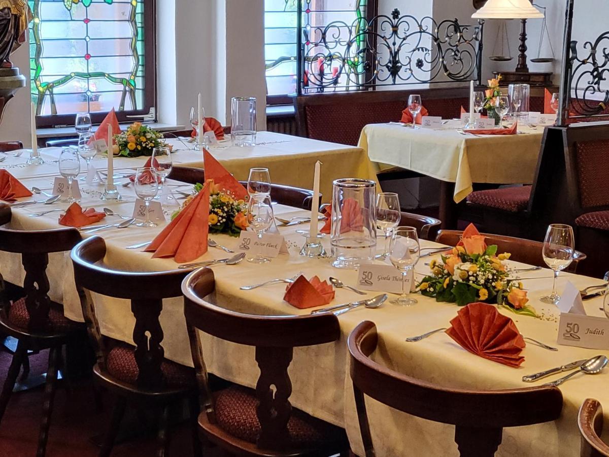 Hotel Weinhaus Am Stiftstor Treis-Karden Esterno foto