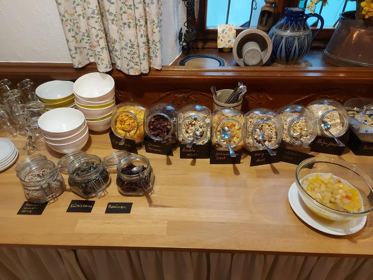 Hotel Weinhaus Am Stiftstor Treis-Karden Esterno foto