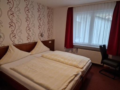 Hotel Weinhaus Am Stiftstor Treis-Karden Esterno foto