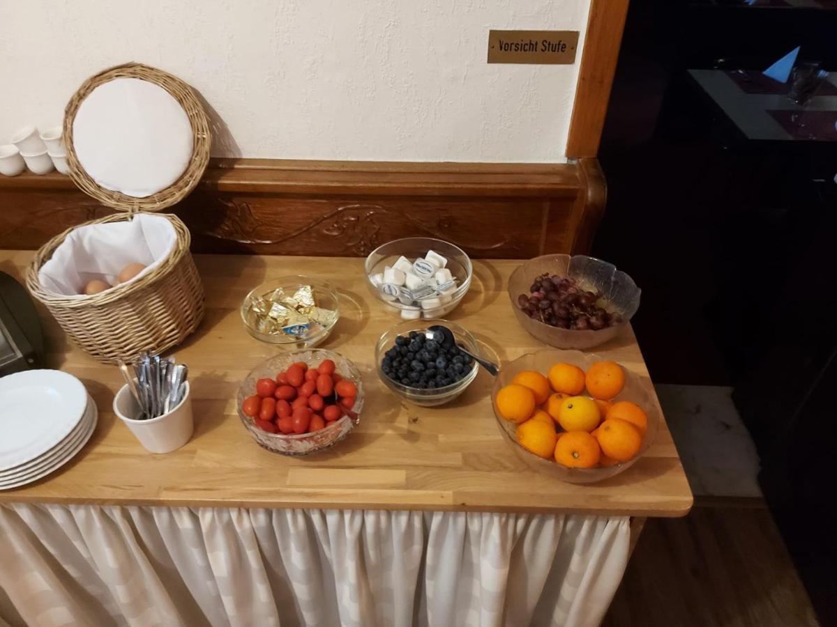 Hotel Weinhaus Am Stiftstor Treis-Karden Esterno foto