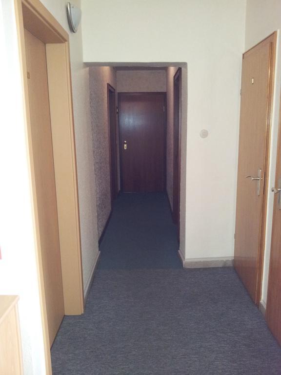 Hotel Weinhaus Am Stiftstor Treis-Karden Esterno foto